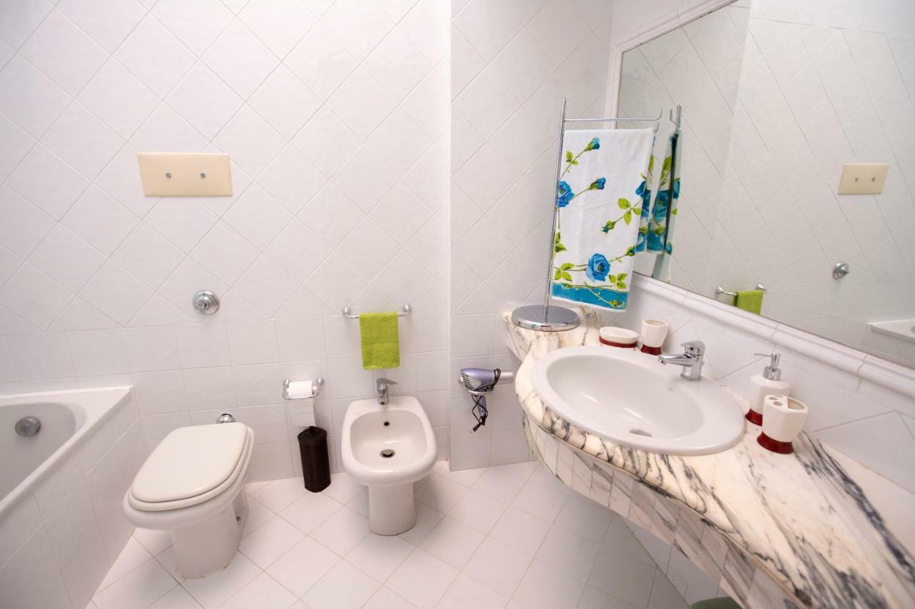 Mia Guesthouse 체팔루 외부 사진