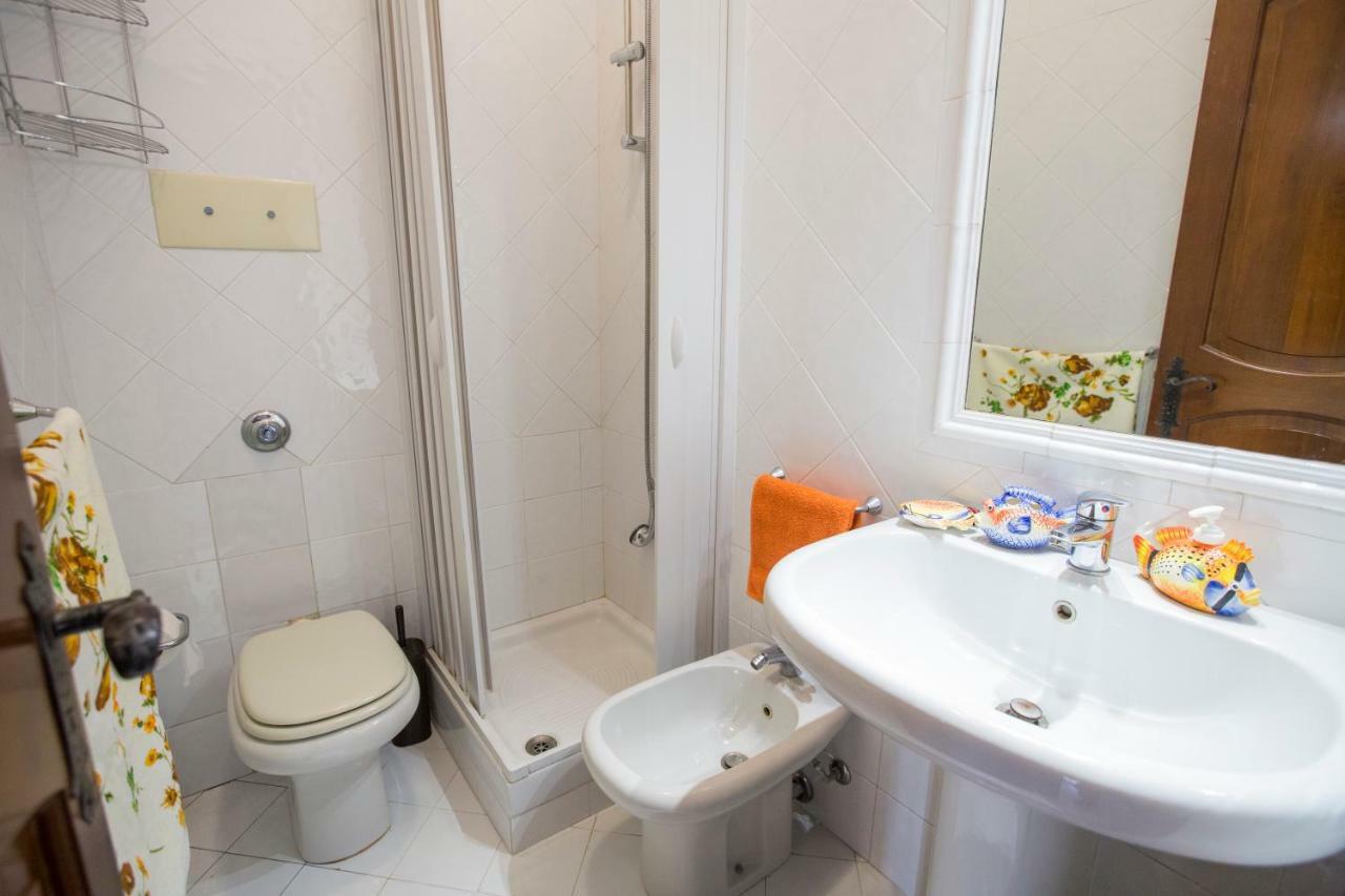 Mia Guesthouse 체팔루 외부 사진